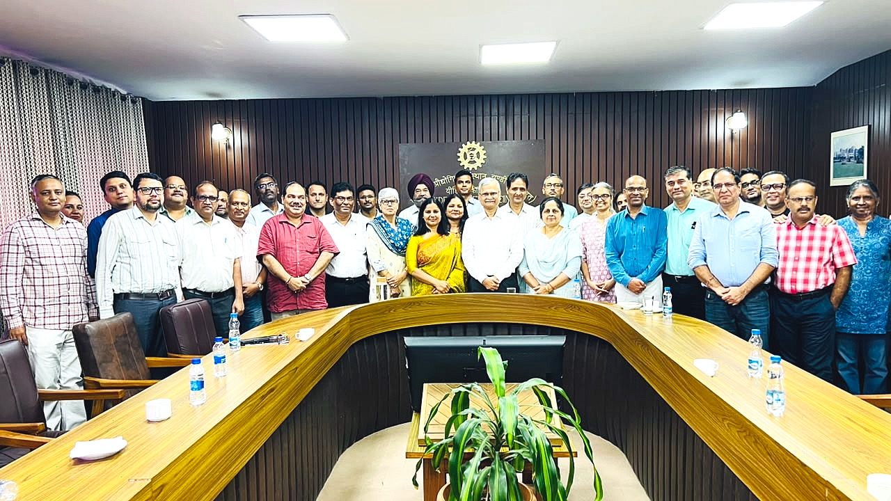 BHU के वाइस-चांसलर ने CSIR-IMTECH का दौरा किया; स्टूडेंट एक्सचेंज और AI-आधारित साइंटिफिक प्रोडक्टिविटी पर ज़ोर दिया